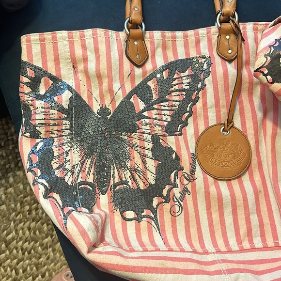 Juicy Couture Canvas Tote with makeup bag - Picture 3 of 17